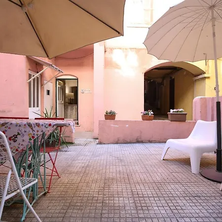 Apartment Traditional House W/ Terrace *