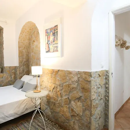 Apartment Traditional House W/ Terrace *