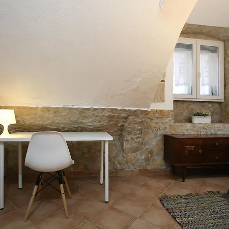 Lejlighed Traditional House W/ Terrace *